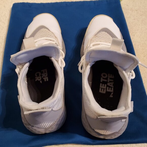 Adidas Pro Boost Sneakers *SILVER* Men's Size 11' W/Yeezy V2 Laces MINT As New! - Picture 5 of 9